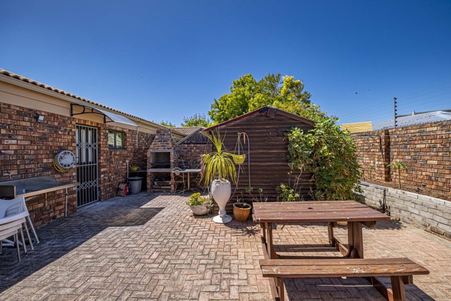 3 Bedroom Property for Sale in Humewood Extension Eastern Cape